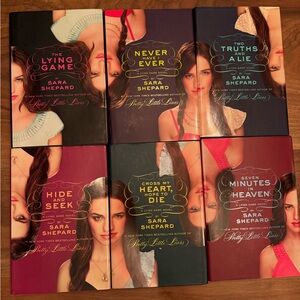 The Lying Game Book Set by Sara Shepard